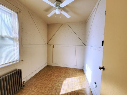 829 34 St, Chicago IL 60608-6703 exterior