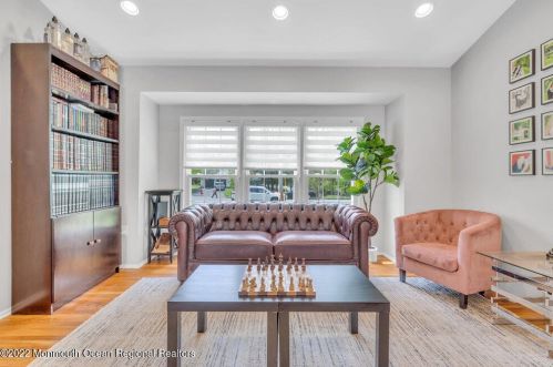 28 Linda Dr, Jackson Twp NJ 08527-5026 exterior