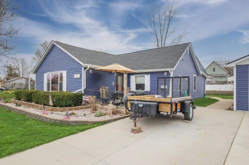 2916 92 St, Sturtevant WI 53177-2017 exterior