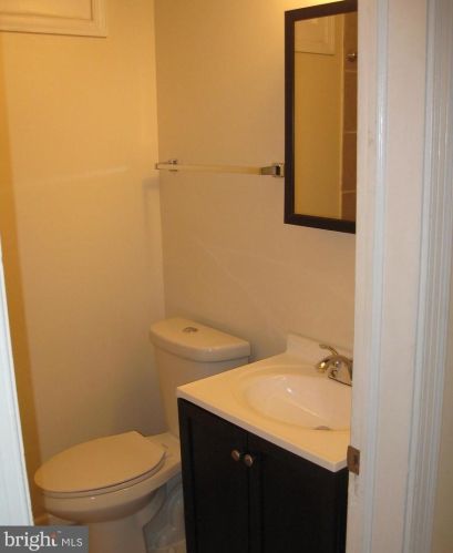 312 34th St, Washington DC  20019-8254 exterior