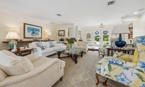 4795 Oak Cir, Boynton Beach FL 33436-5922 exterior