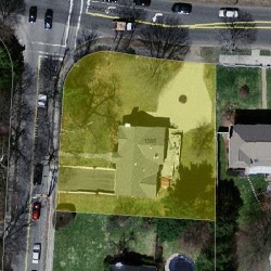 386 Chestnut St, Newton MA 02465-2952 aerial view