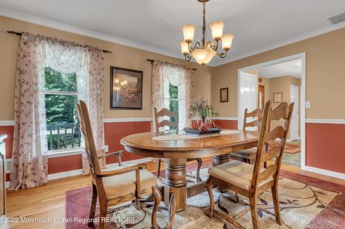 5 Dickens Ct, Jackson Twp NJ  08527-2844 exterior