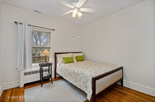 5321 Magnolia Ave, Chicago IL 60640-2205 exterior