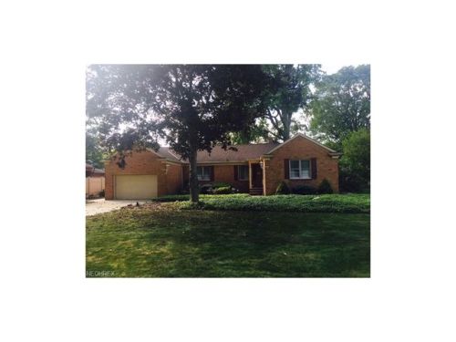 1046 Melrose Dr, Cleveland OH  44145-2806 exterior