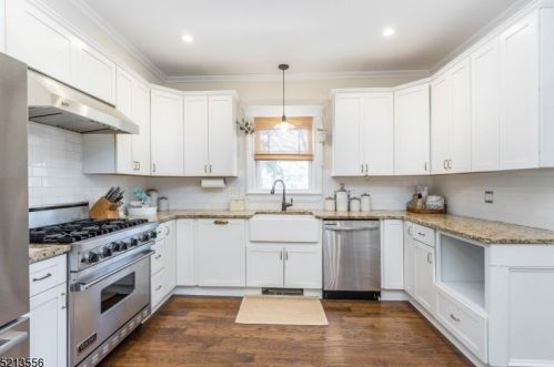 8 Franklin St, Fredon NJ 07860-1604 exterior