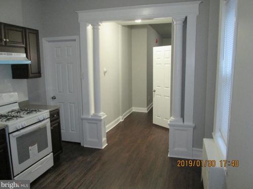 2248 18 St, Philadelphia PA 19140-1014 exterior