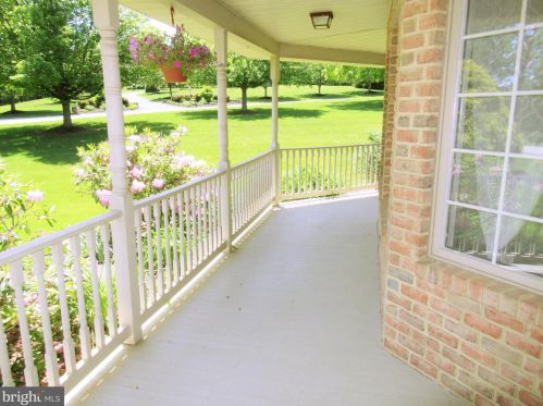 260 Orchard Dr, Hanover, PA 17331-8201