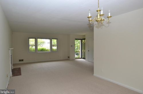 7115 Enterprise Ave, Mc Lean VA  22101-5608 exterior