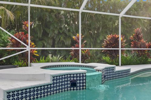 19088 Loxahatchee Riv Rd, Jupiter FL 33458-2414 exterior