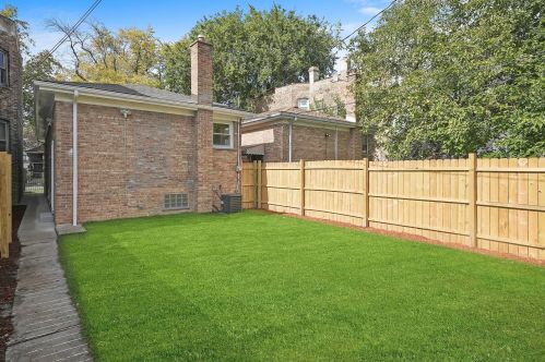 1019 Springfield Ave, Chicago IL  60624-4026 exterior