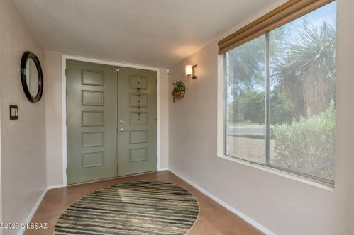 7590 Ln Cienega Dr, Tucson AZ 85712-1423 exterior