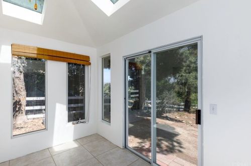 31150 Avenida Del Reposo, Temecula CA 92591-1719 exterior