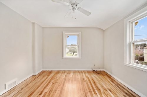 85-91 Putnam Cir, Springfield MA exterior