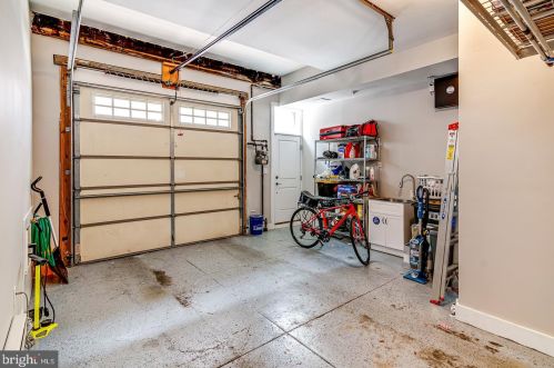 1261 26 St, Philadelphia PA 19146-4402 exterior