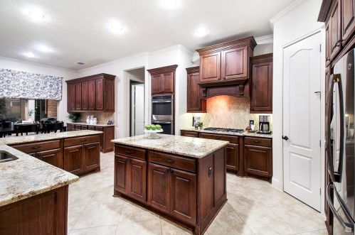 5106 Kendalia Cloud Ln, Fulshear TX 77441-1495 exterior