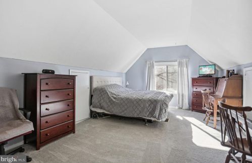 8216 Roanoke Ave, Silver Spring MD 20912-6207 exterior