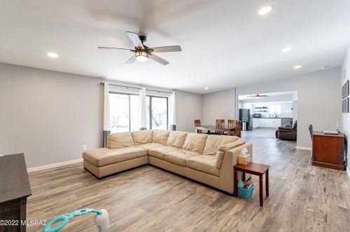 1959 Omar Dr, Tucson AZ  85704-1242 exterior