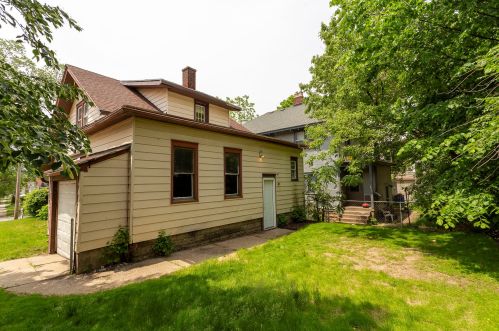 1000 Tamarack Ave, Grand Rapids MI 49504-3038 exterior