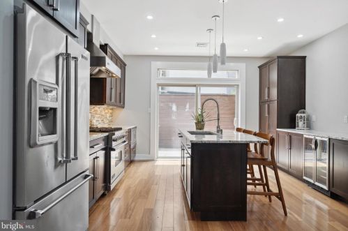 1814 Catharine St, Philadelphia PA  19146-1835 exterior