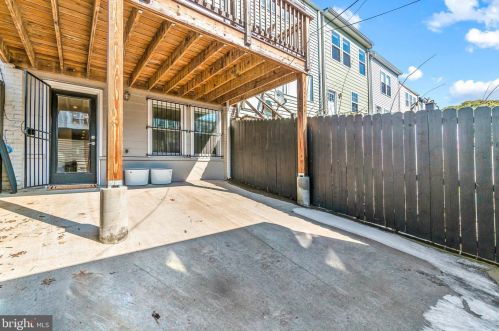 1265 Owen Pl, Washington DC 20002-2807 exterior