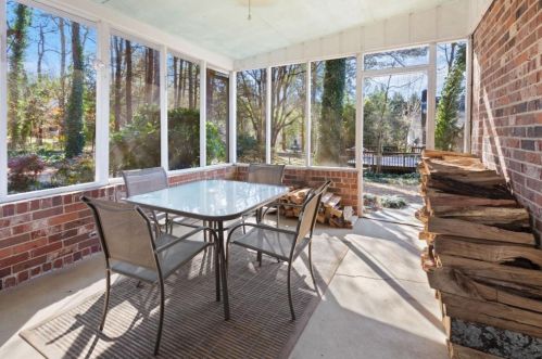 4919 Coldstream Dr, Atlanta GA 30360-1605 exterior