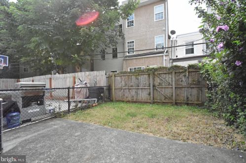 1606 Federal St, Philadelphia PA 19146-3013 exterior