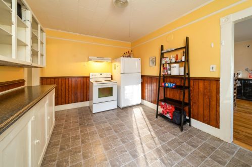 24 Albin St, Concord NH  03301-4536 exterior