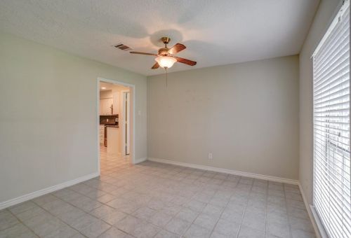 785 Holly Spg Dr, Conroe TX 77302-3732 exterior