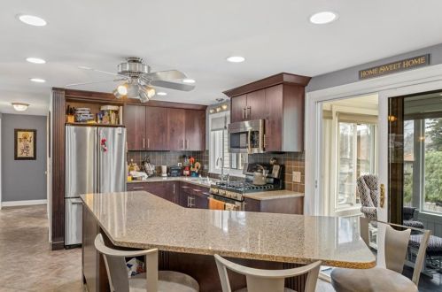 142 Lexington Ave, Providence RI 02904-4413 exterior