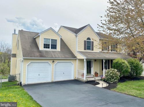 1378 Juniper St, Pottstown, PA 19464-1924