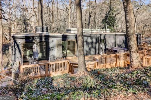 1210 Beechwood Ave, Atlanta GA 30327-0042 exterior