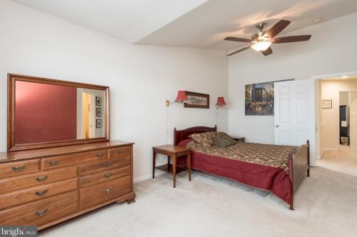 933 Hopkins Cor, Glen Burnie MD 21060-8452 exterior