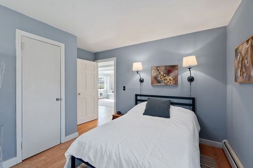 14 Meadow Ln, Worcester MA  01602-1604 exterior