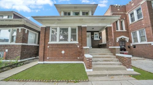 5820 Campbell Ave, Chicago IL 60659-5011 exterior