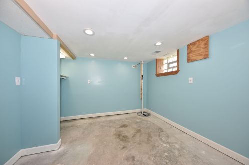 2427 Hope Ave, Milwaukee WI 53216-1733 exterior