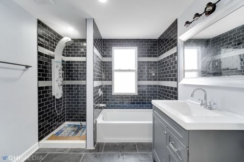 11932 La Salle St, Chicago IL  60628-6110 exterior