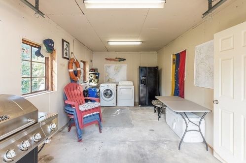 30 Maple Ave, North Andover MA 01845-3613 exterior