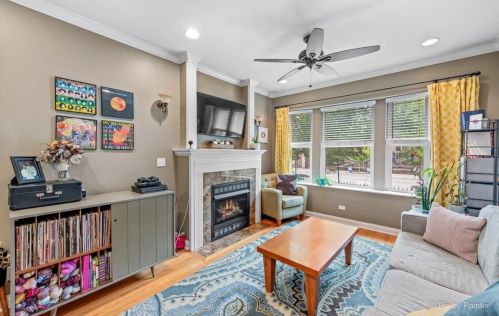 2101 Lawrence Ave, Chicago, IL 60625-1409