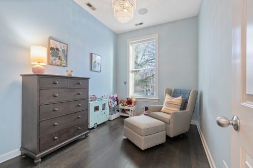 1626 Hermitage Ave, Chicago IL 60622-1402 exterior