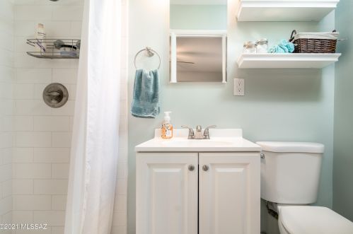 7325 Placita Antigua, Tucson AZ  85710-3706 exterior