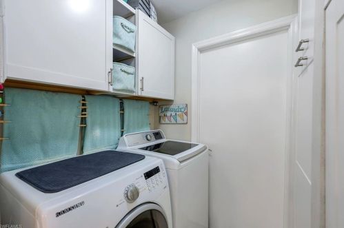 4581 7 Ave, Naples FL 34117-4154 exterior