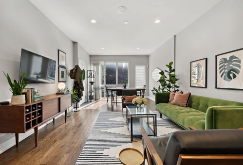 2446 Walton St, Chicago, IL 60622-4614