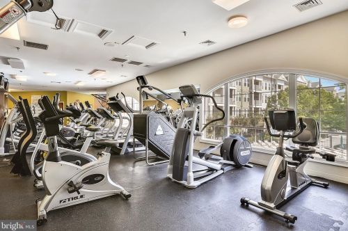 400 Cameron Station Blvd, Alexandria VA  22304-8218 exterior