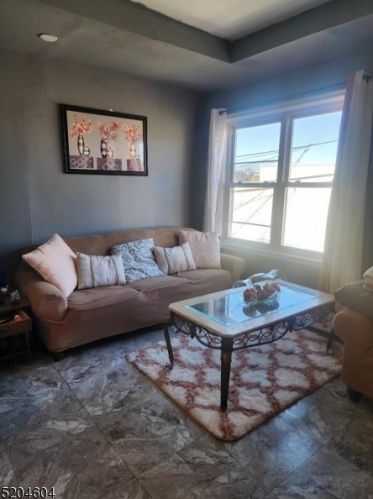 25 Highland Ave, Passaic Park NJ 07055-7204 exterior