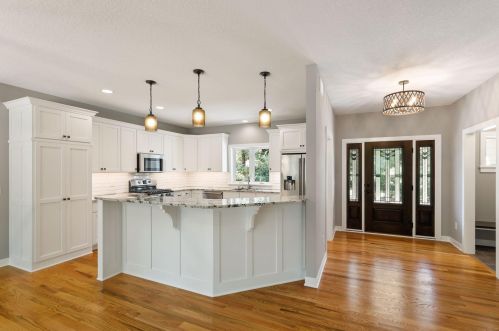 115 Greenwood St, Saint Paul MN 55115-2247 exterior