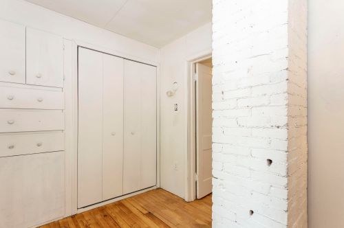 1000 Tamarack Ave, Grand Rapids MI 49504-3038 exterior