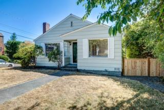 7556 Dibble Ave, Seattle WA  98117-3253 exterior