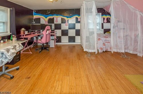 992 Milton Blvd, Rahway NJ 07065-1721 exterior