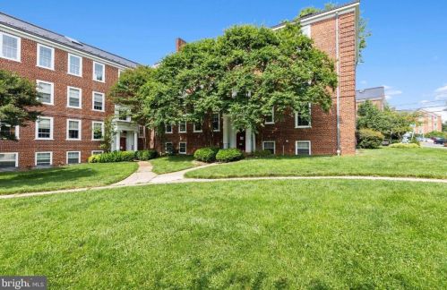 3901 Langley Ct, Washington, DC 20016-5529